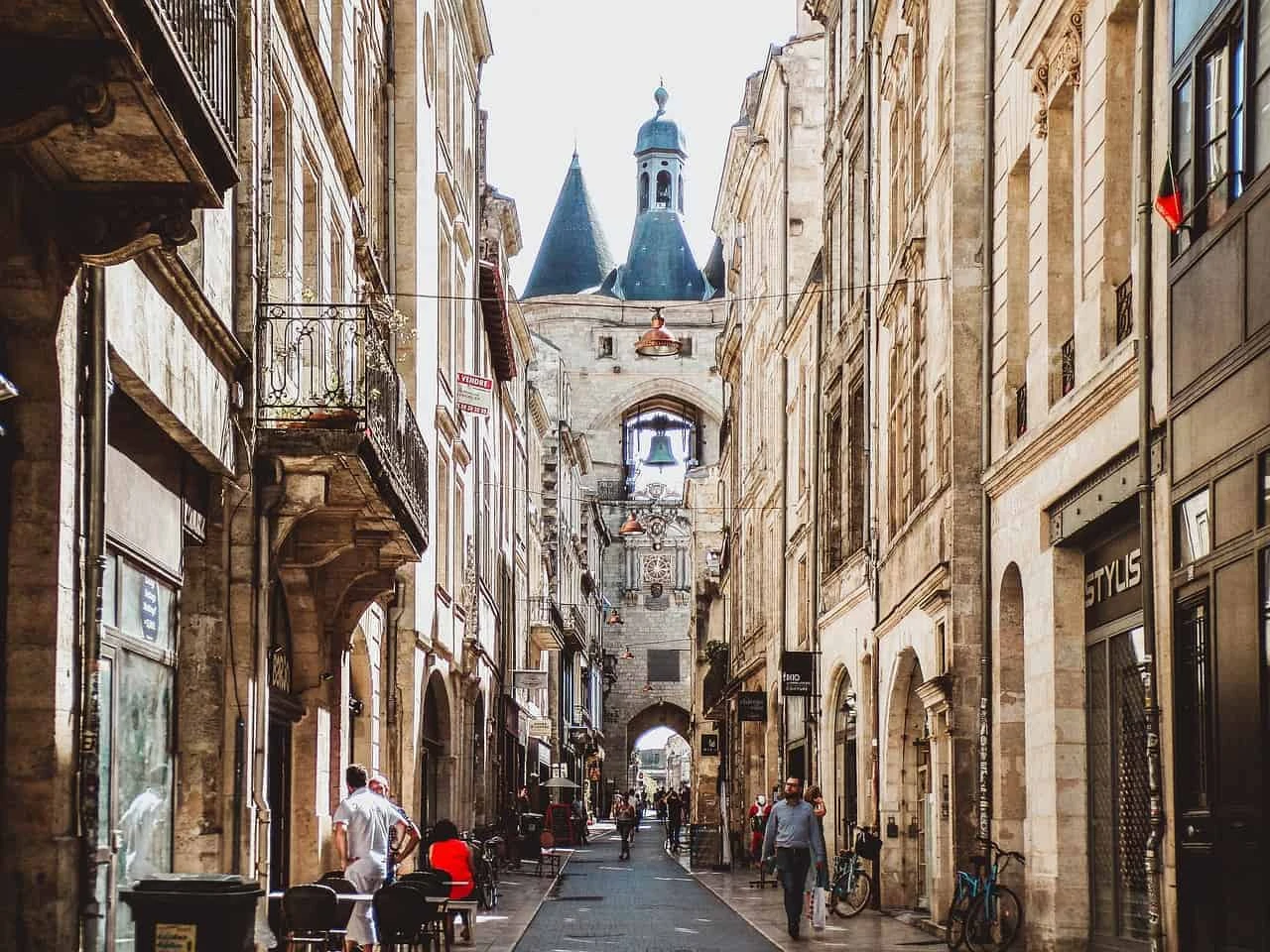bordeaux-vineyards-route-des-grands-crus